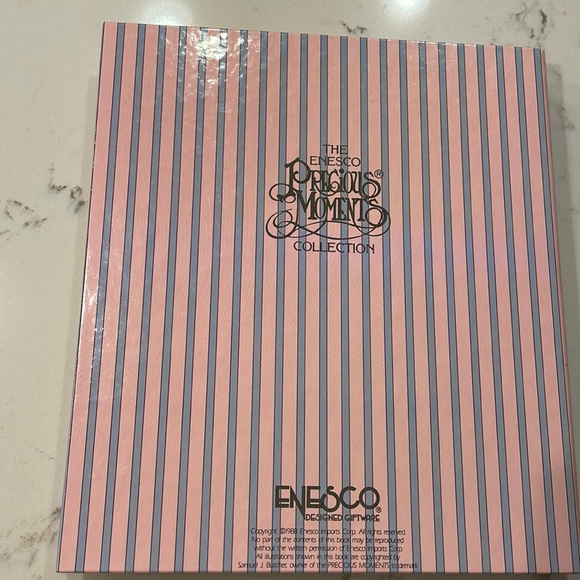 💕Precious Moments Collection💕 | Vintage Cookbook | 1988 | Bonus Included 🧁 - Picture 12 of 14